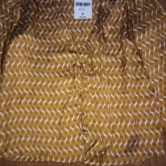 Forever 21 Satin Blouse - Picture 5 of 6